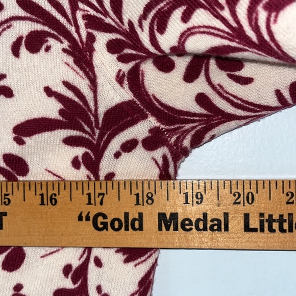 Tory Burch V-Neck Cardigan Sweater 100% Merano Wool Sz Small Hidden Buttons - Picture 9 of 10